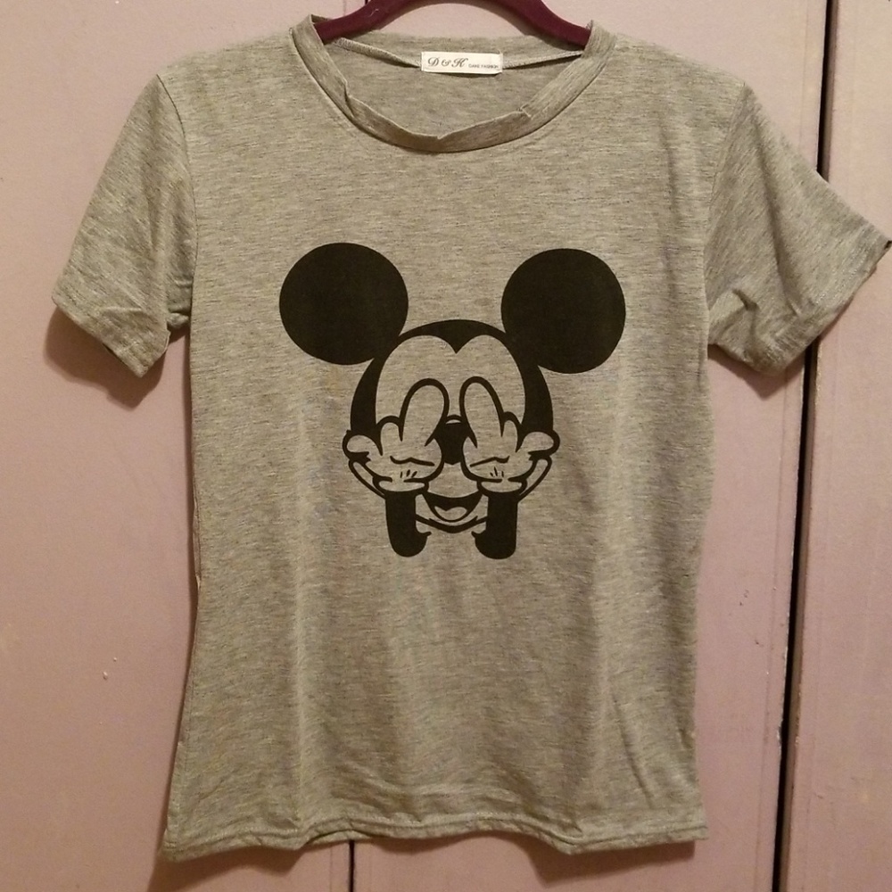 Mickey Mouse middle finger tee – Small (New without tag)